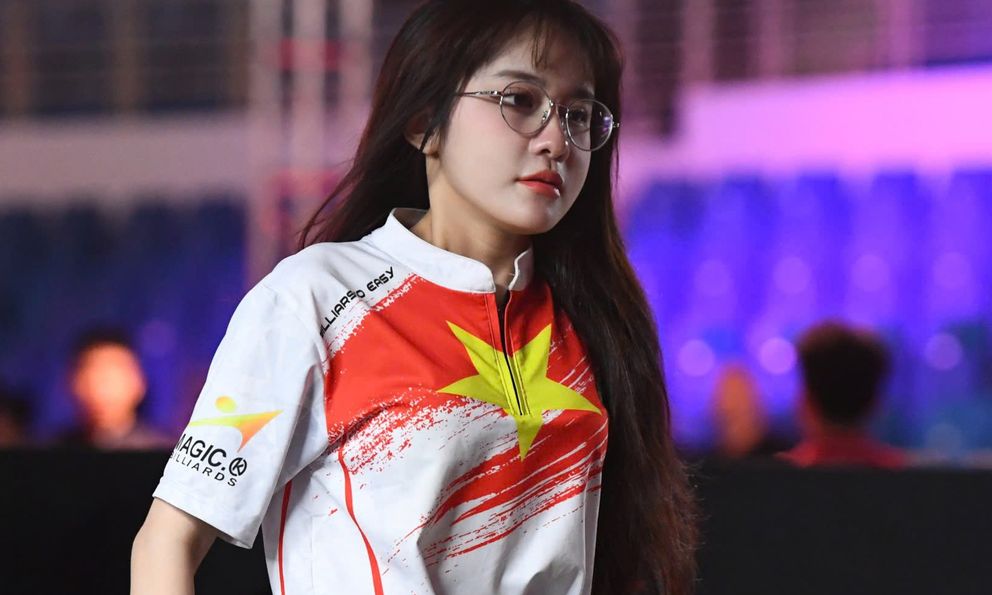 Nữ cơ thủ Việt Nam xinh như hot girl, tạo nên trận đấu kịch tính bất ngờ tại Hanoi Open 2024