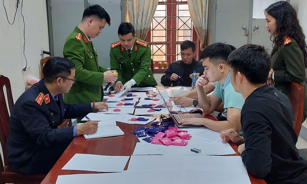 60 trinh sát mật phục vây bắt Đinh Quang Linh và đồng bọn