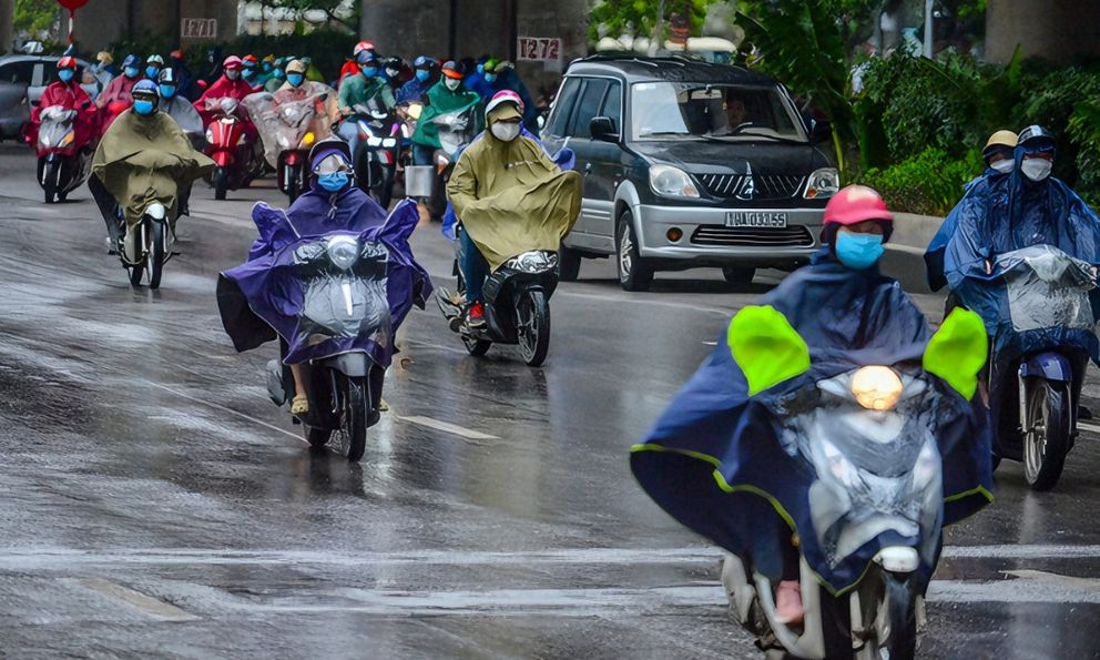 Tin gió mùa đông bắc mới nhất: Đêm nay và ngày mai, nhiều nơi mưa rất to