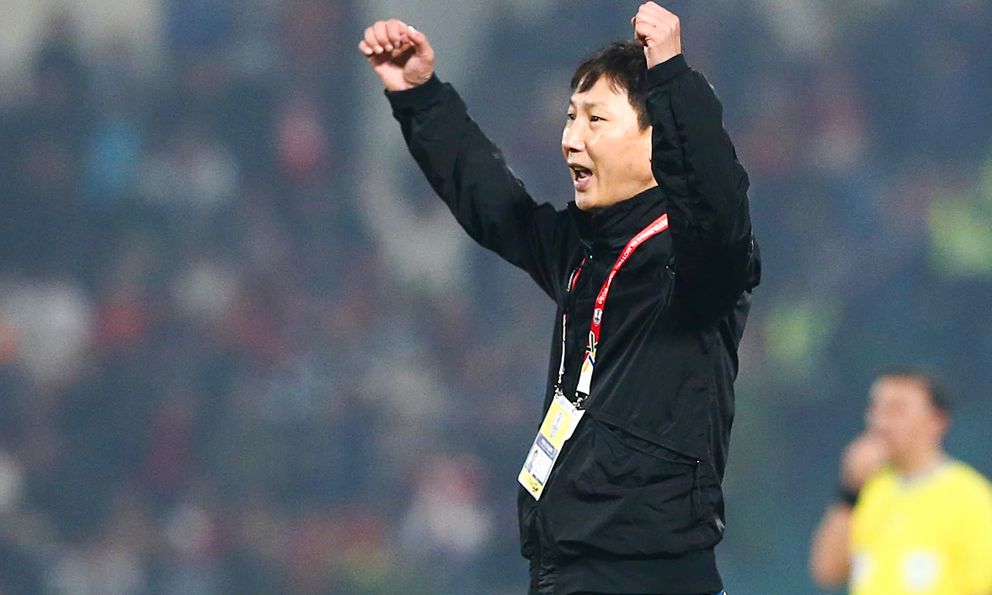 AFF Cup: Sự thật về “đội hình trẻ” của tuyển Thái Lan, HLV Kim Sang-sik đã sẵn sàng “nghênh chiến”?