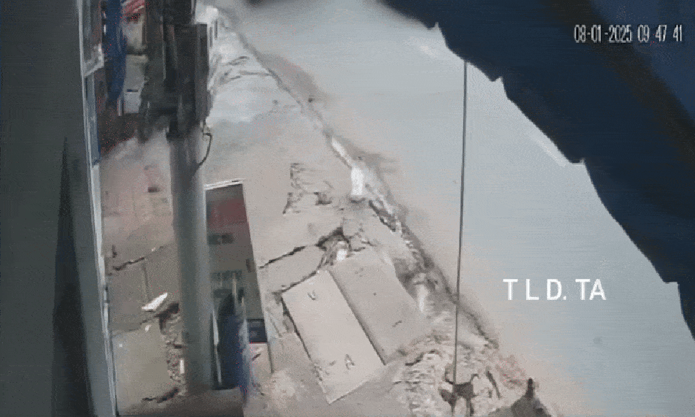 Clip xe đầu kéo tông tử vong 1 phụ nữ: Nạn nhân trên đường đi làm giấy chuyển viện cho chồng bị ung thư