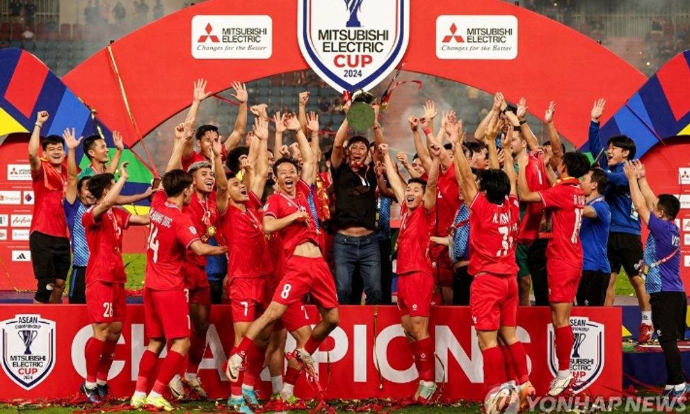 HLV Kim Sang-sik: “Mọi người ở Việt Nam đều nhận ra tôi, điều đó tuyệt vời làm sao”