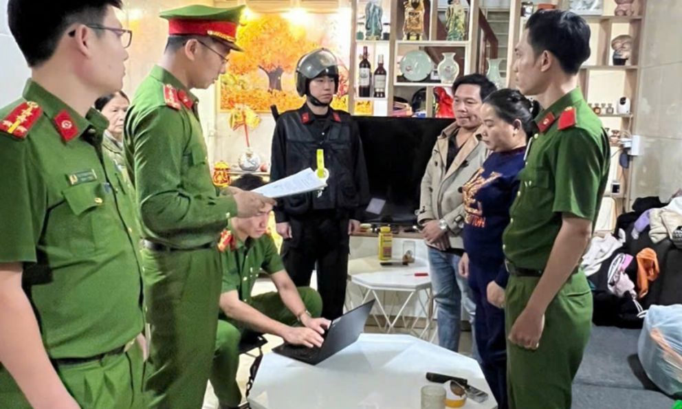 Khởi tố, khám xét đồng loạt với Nguyễn Thị Thanh Thúy và 3 đồng phạm