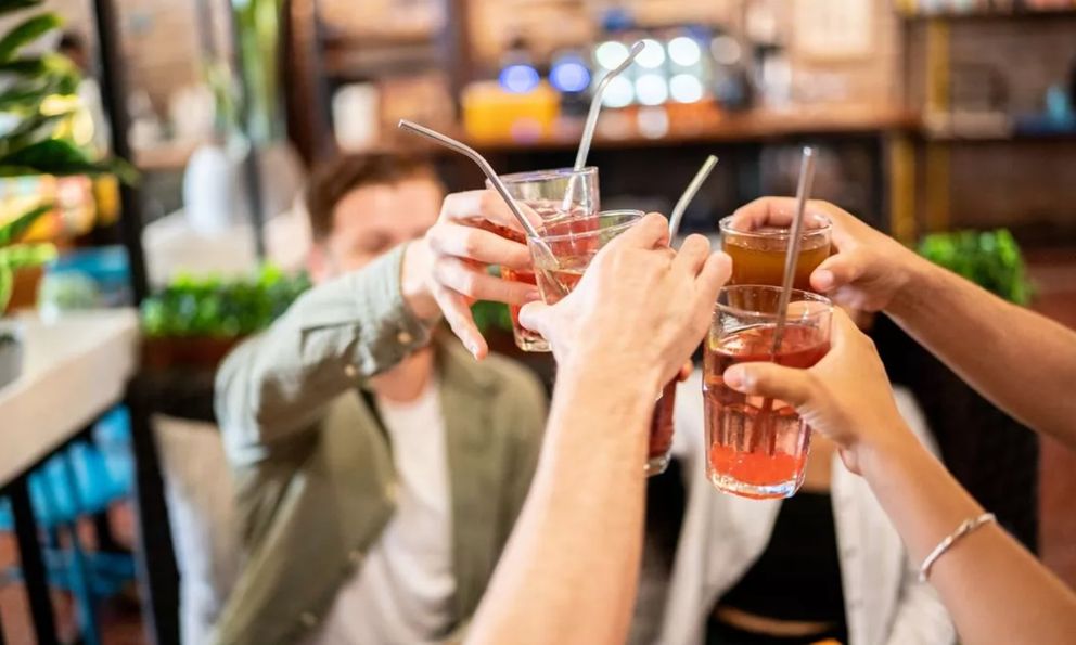 Cảnh báo loại đồ uống vạn người mê nhưng khiến thần kinh, đường ruột ‘chịu trận’, có thể gây ung thư