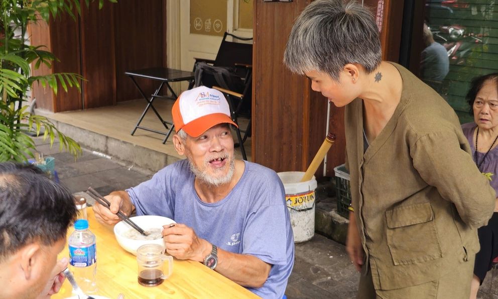 Bỏ tiền mua suất ăn, đồ uống nhưng không sử dụng mà 'treo lên': Bắt đầu nở rộ