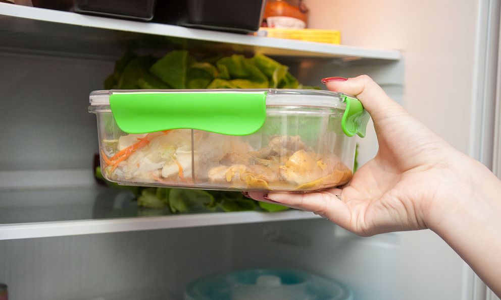 Người phụ nữ nguy kịch, hôn mê suốt 10 ngày: 'Thủ phạm' là một món trong tủ lạnh