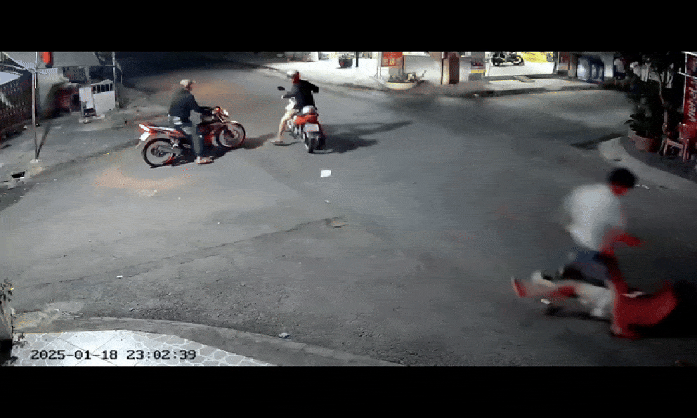 Diễn biến mới vụ shipper đa chấn thương sau khi bị nhóm thanh niên đánh đập, tông xe vào người