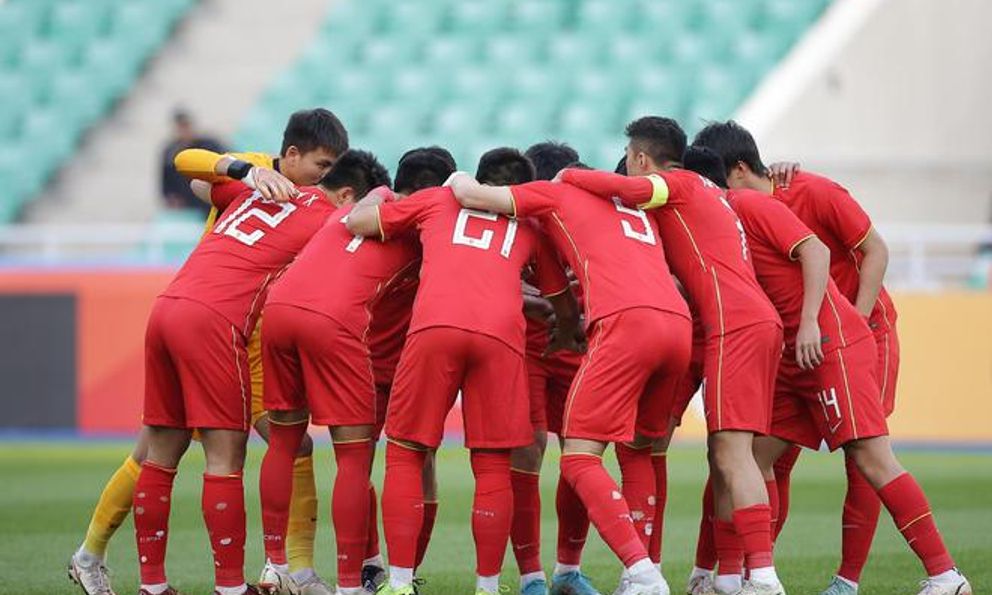 Tuyển Trung Quốc liên tiếp bị đánh bại trước thềm giải tranh vé World Cup trên sân nhà