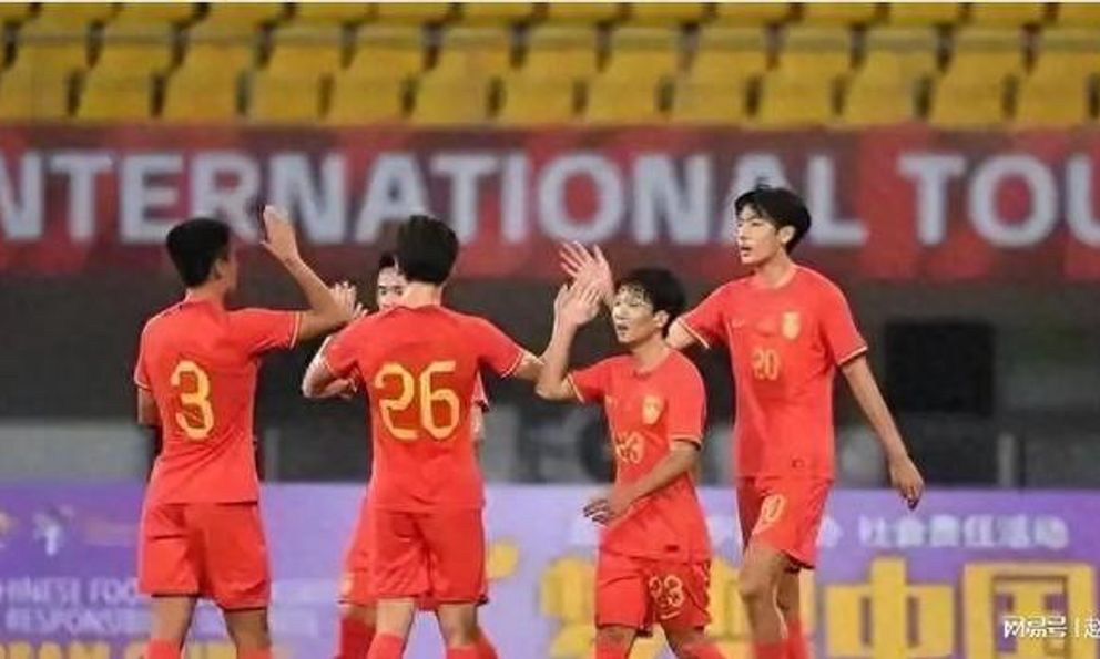 Hạ tuyển Thái Lan trên chấm luân lưu, tuyển Trung Quốc vẫn đối diện hiểm họa trước giải đấu lớn