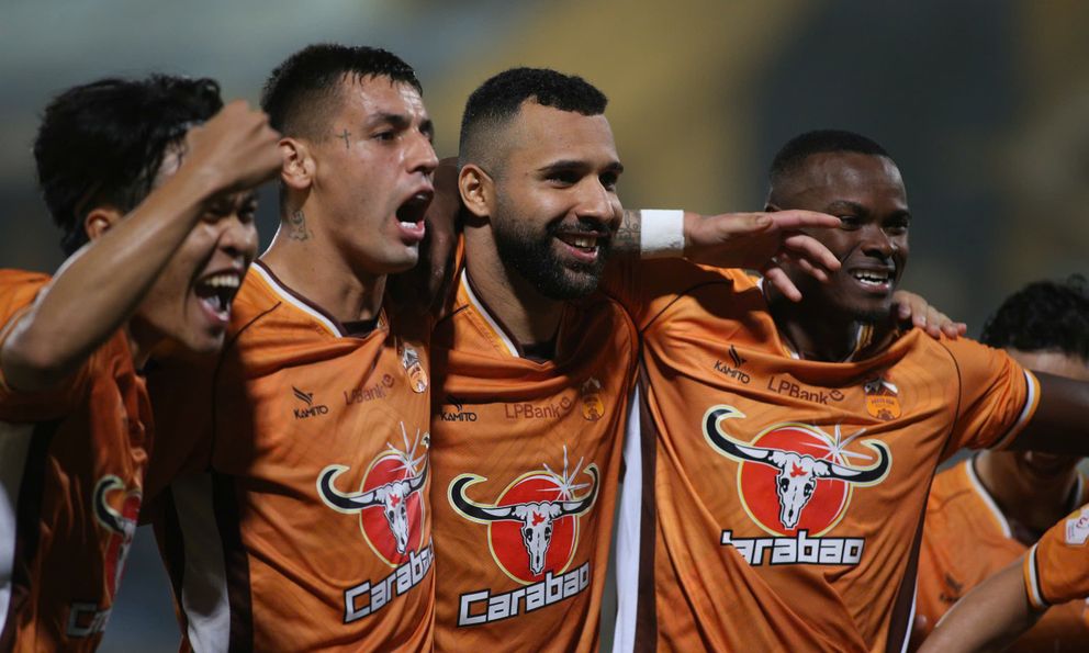 HAGL phá dớp 12 năm tại Hàng Đẫy, gieo sầu cho CLB Hà Nội trong ngày nhà vô địch AFF Cup hóa 