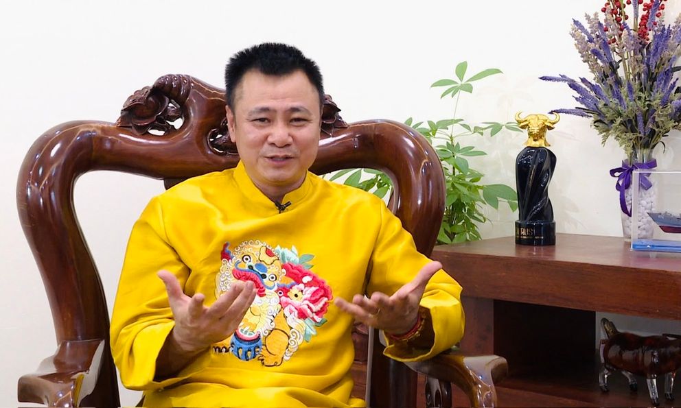 Thăm nhà NSND Tự Long – Giám đốc Nhà hát Chèo Quân đội và chuyện trò về văn hóa dân tộc