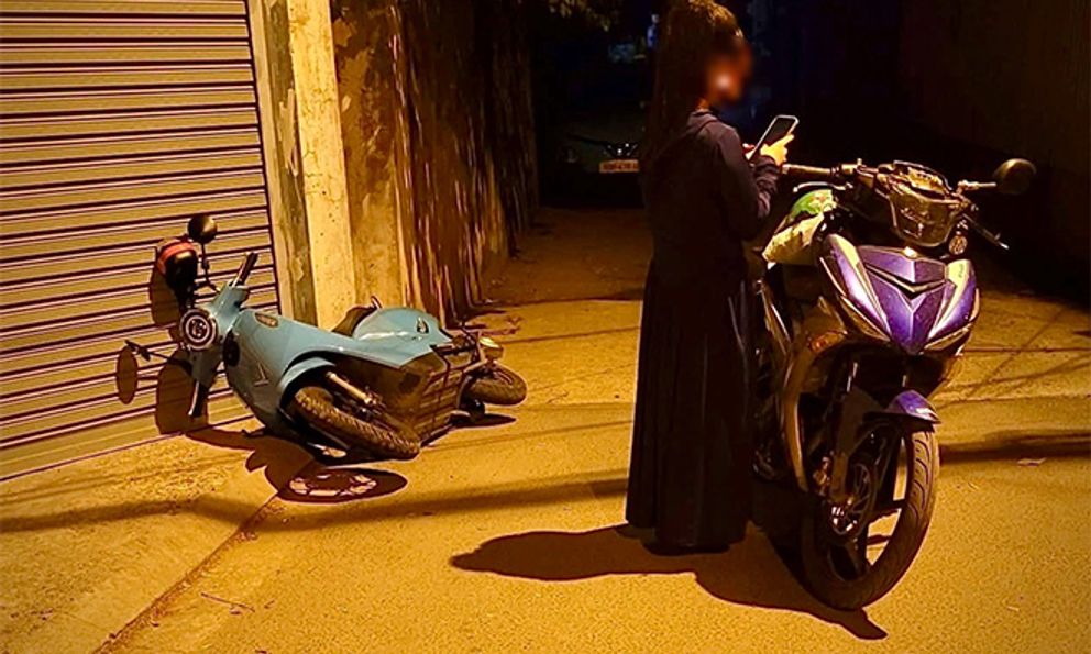 Nữ tài xế xe ôm công nghệ bị khách hành hung giữa đêm ở TP.HCM, hé lộ nguồn cơn