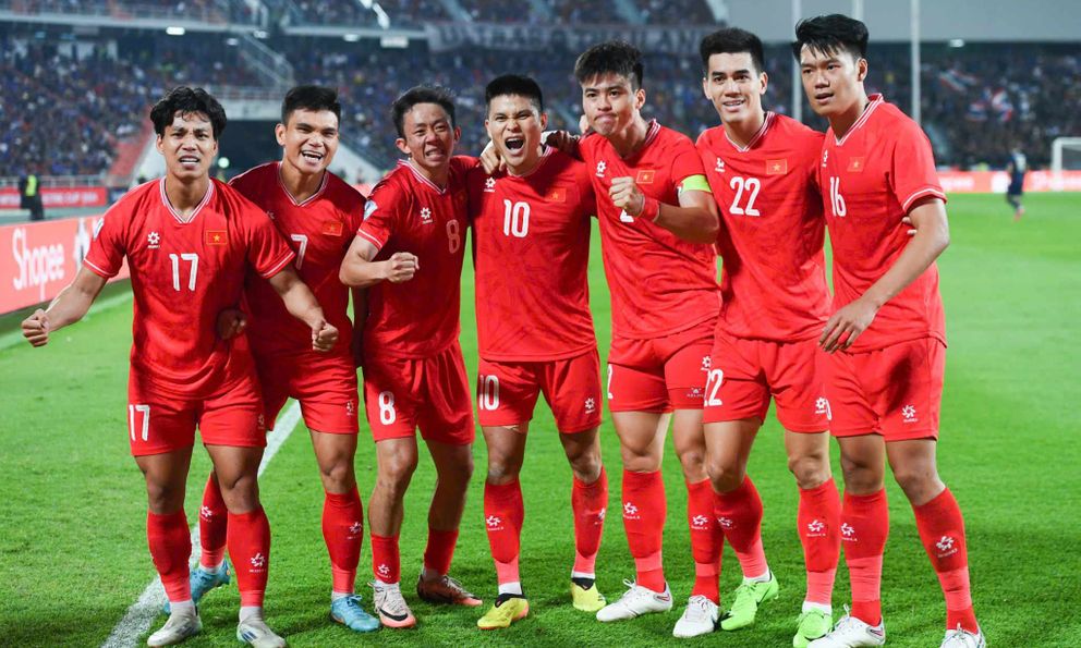 Báo Campuchia ca ngợi tuyển Việt Nam, phấn khích trước động thái của HLV Kim Sang-sik
