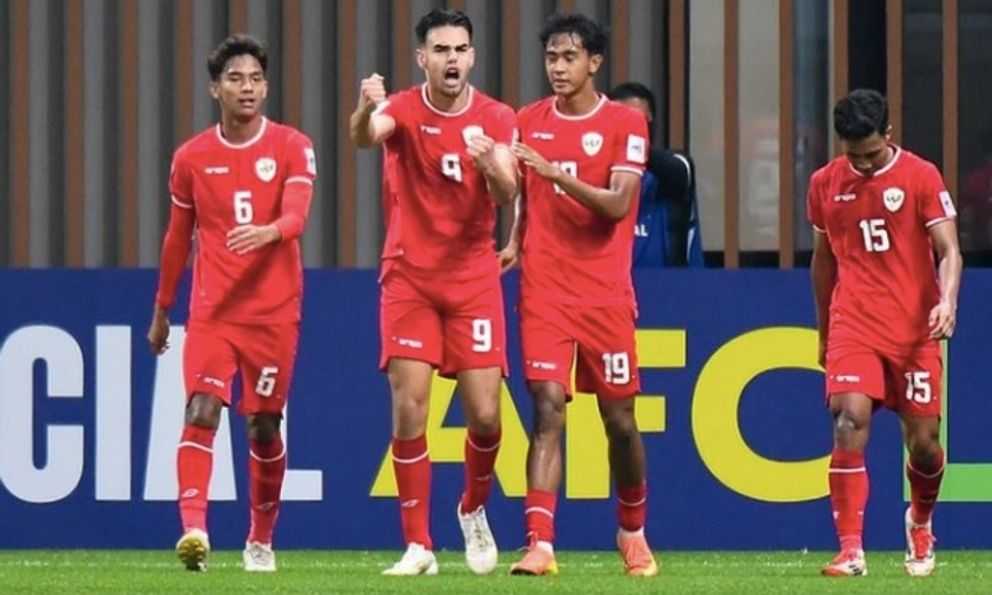 Đội trưởng Indonesia liên tục xin lỗi, chủ tịch LĐBĐ phản ứng bất ngờ khi đội nhà bị loại sớm