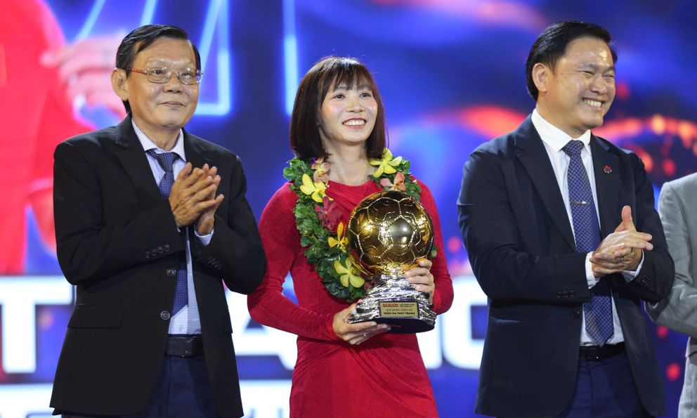 Vượt Thái Lan để vô địch Đông Nam Á ở tuổi 36, đây chính là Quả bóng Vàng “kỳ diệu” bậc nhất lịch sử