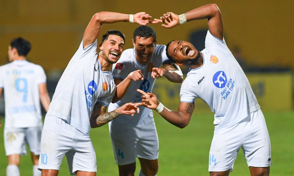 Mất chỗ ở đội ĐKVĐ V.League, bạn thân Xuân Son được CLB cũ “giải cứu”, vẫn chờ ngày khoác áo ĐTVN