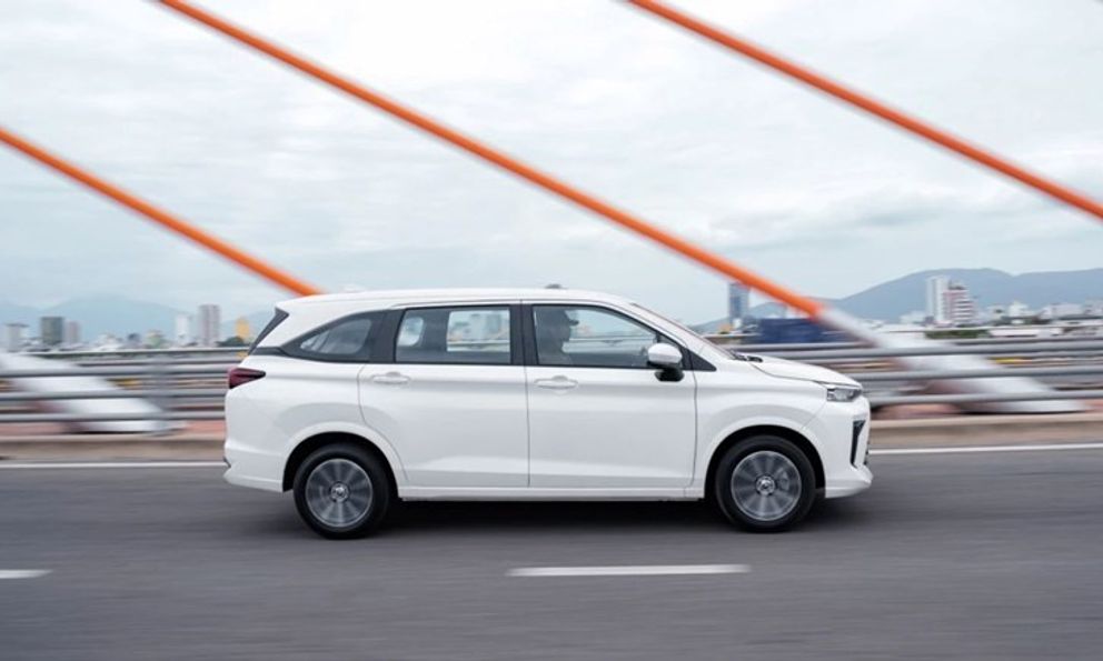 3 mẫu xe 7 chỗ cực tiết kiệm nhiên liệu: Có mẫu 'ăn' hơn 5L/100km, lại đang ưu đãi vài chục triệu đồng