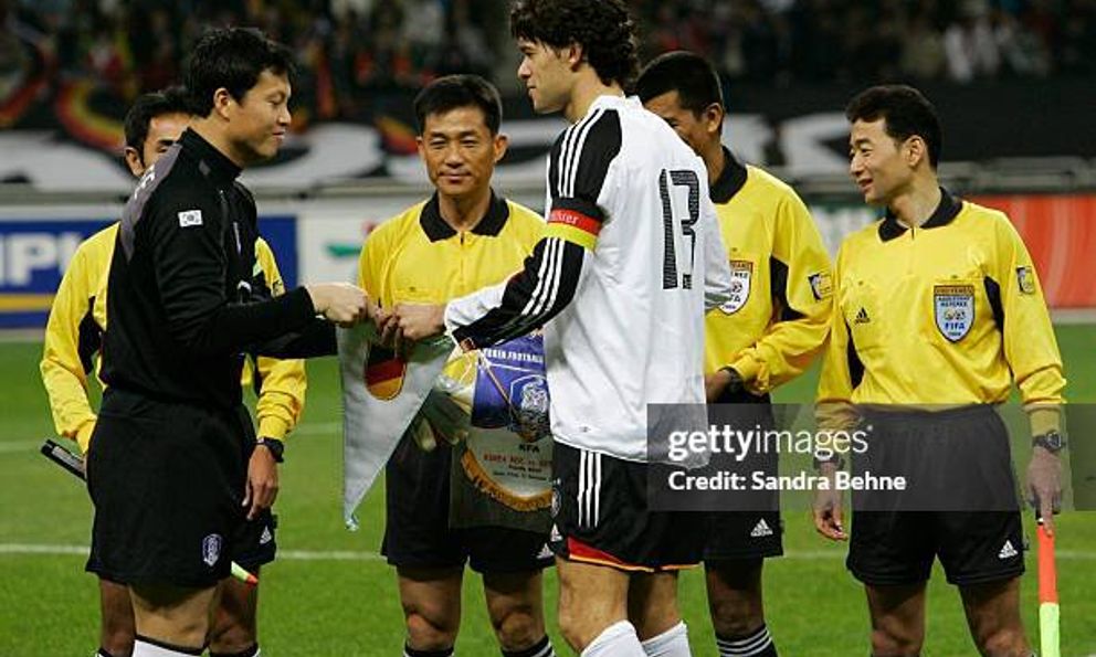 “Hung thần chấm 11m” xuất hiện, HLV Kim Sang-sik sẽ xóa được “tử huyệt” cho tuyển Việt Nam?