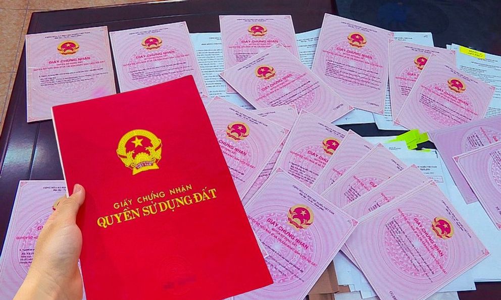 Người dân có cần làm lại giấy tờ nhà đất khi hoàn tất sáp nhập tỉnh, thành hay không?