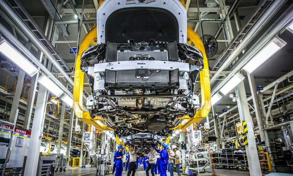 Cạnh tranh với Tesla và BYD, ông lớn Nhật Bản buộc phải đi nước cờ hiểm: 30% nhân sự rơi vào 