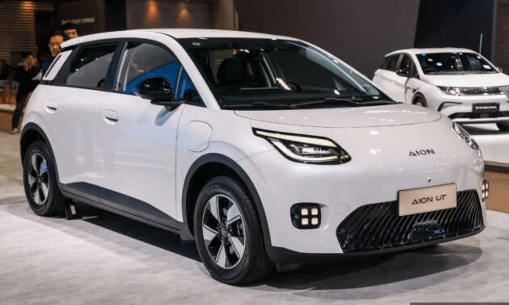 Mẫu xe hatchback thiết kế cực đẹp khuấy đảo thị trường, giá quy đổi ngang Hyundai Grand i10 