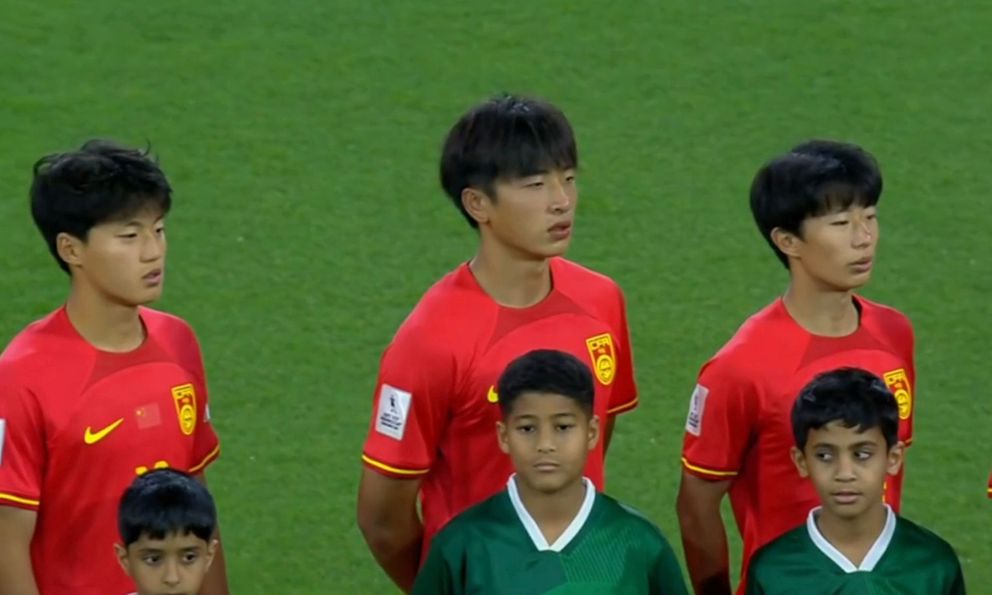 Báo Trung Quốc: “Cầu thủ Trung Quốc như bị mộng du, thất bại này thật thảm hại”