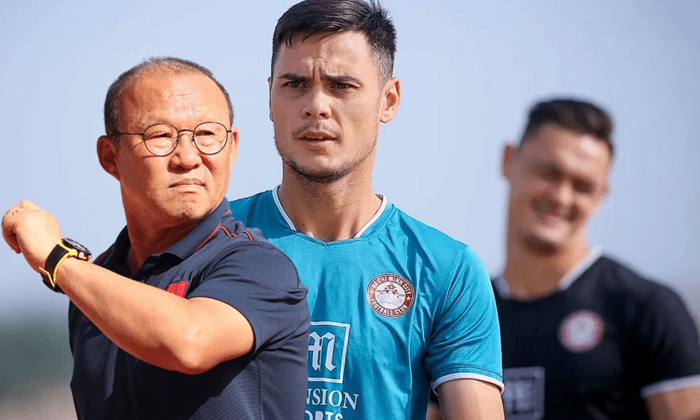 CLB Việt Nam gặp chuyện 