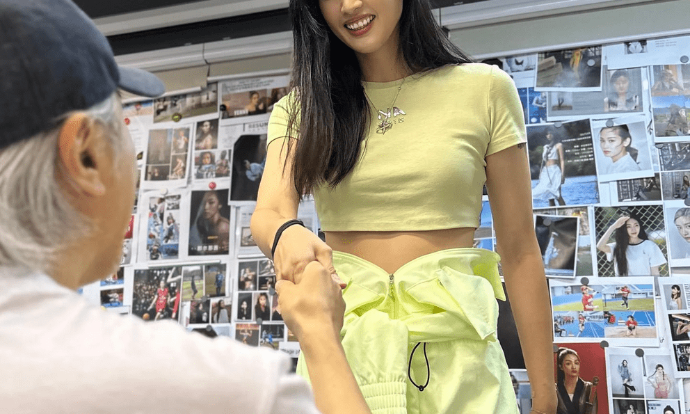 Cựu thủ môn Trung Quốc đẹp như nữ thần, sắp đóng phim Châu Tinh Trì