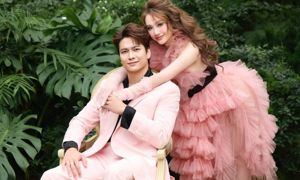 Chuyện tình của ca sĩ Minh Quân - Thu Thủy: Chỉ hỏi nhau về chuyến đi Điện Biên mà tới tận 6 giờ sáng