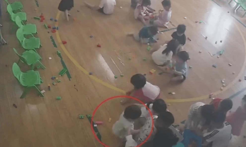 Vụ cô giáo đánh tới tấp trẻ 22 tháng tuổi: Giải thích chỉ đánh vào bỉm, không để lại dấu vết 