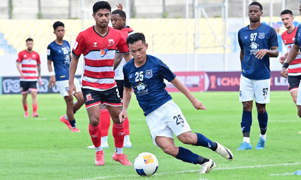 Đội bóng Campuchia tạo 