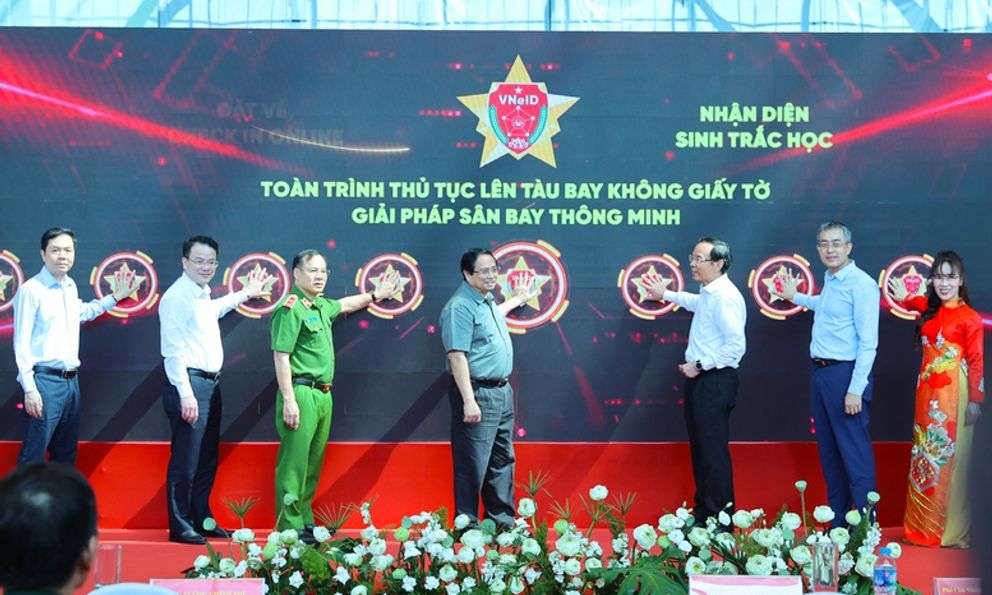 Thủ tướng đưa ra đề nghị quan trọng gì tại nhà ga nội địa lớn nhất Việt Nam trị giá 10.990 tỷ đồng?