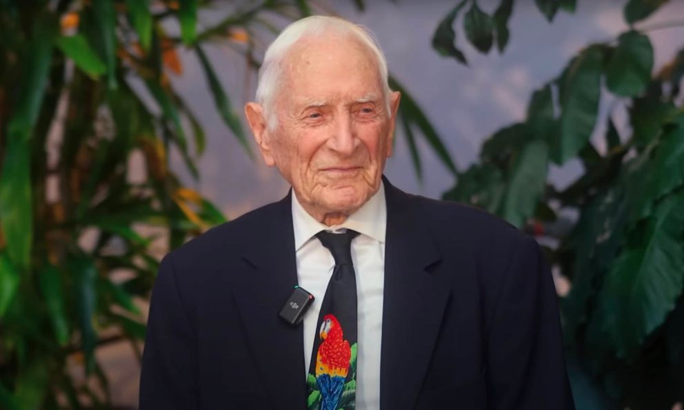 Vị giáo sư sống thọ 101 tuổi nhờ 6 thói quen đơn giản: Làm được tất cả, cơ thể khỏe mạnh, bệnh tật lùi xa