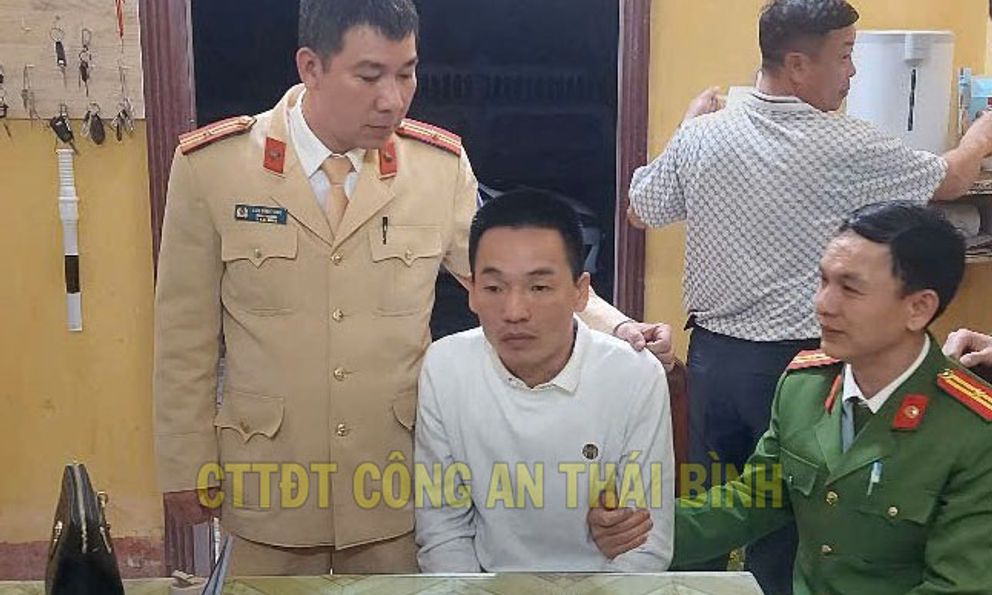Bắt tài xế Hoàng Văn Thường và khám xét xe ô tô