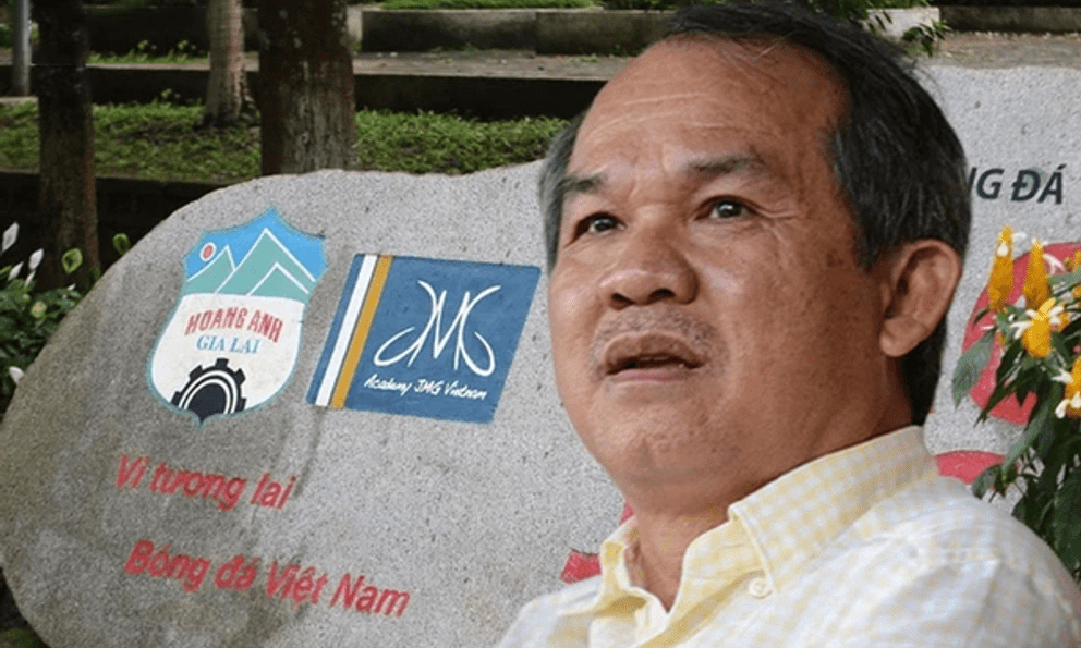 NÓNG: 2 sếp HAGL bị VFF phạt nặng vì lăng mạ trọng tài, bầu Đức liệu có thể ngồi yên?