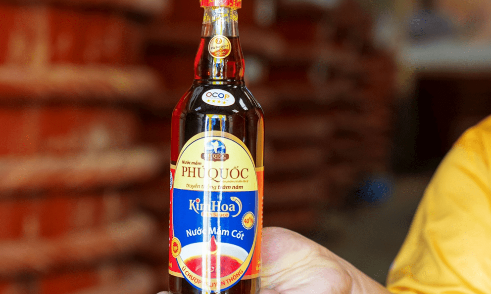 Quyền lực trong 3cm: Chi tiết nhỏ trên chai nước mắm Phú Quốc có thể 