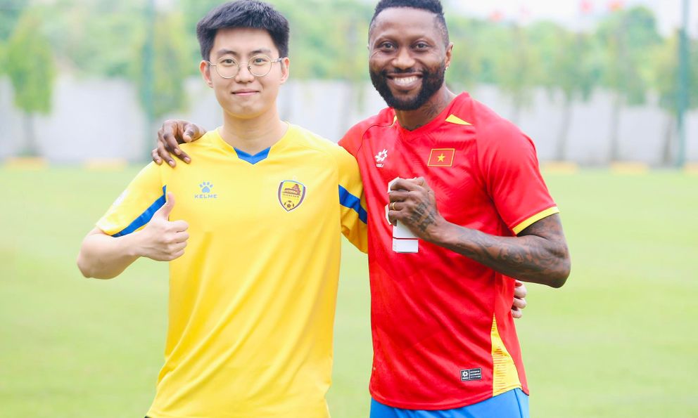 Sao nhập tịch ghi 222 bàn tại V.League xin khoác áo tuyển Việt Nam, tuyên bố một điều gây xúc động