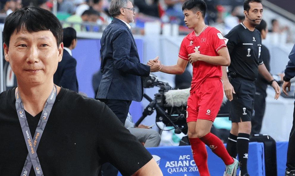 Sau nhiều ngày lo lắng, HLV Kim Sang-sik nhận tin cực vui từ trò cưng một thời của HLV Troussier