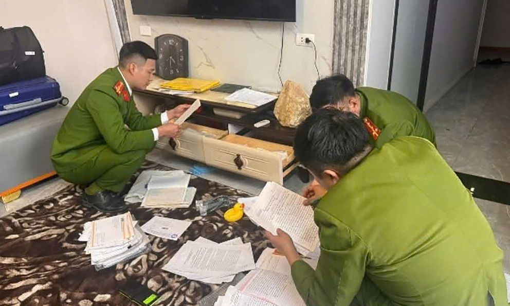 Bắt tạm giam và khám nhà của Dương Thị Du