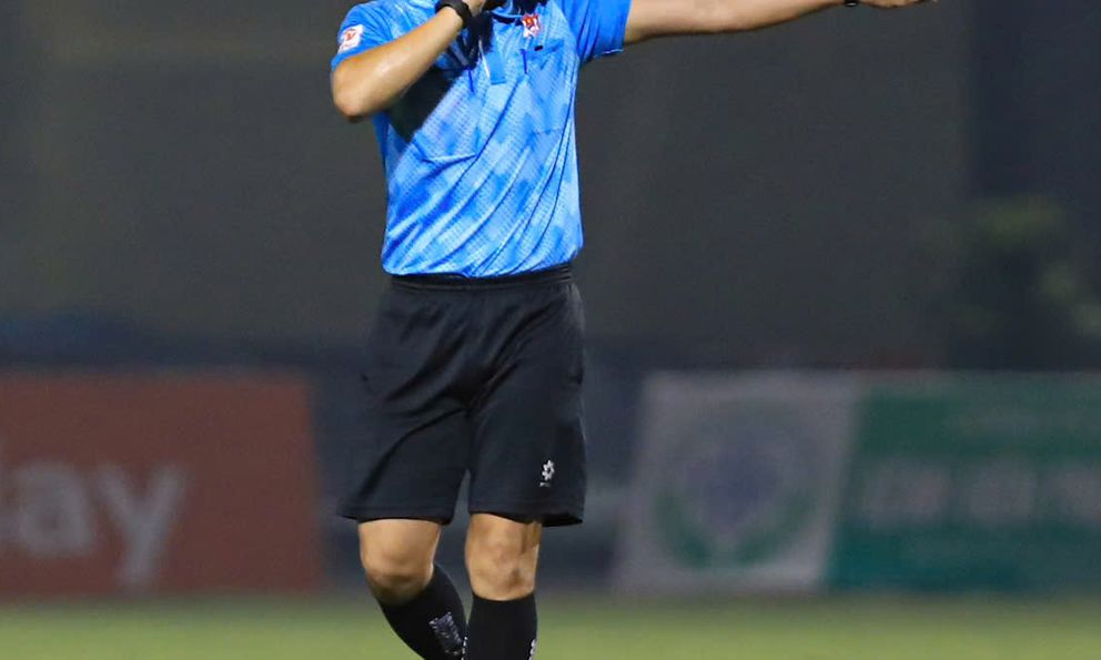 CLB V.League mời công an vào điều tra, không chấp nhận giải thích của VFF về trọng tài