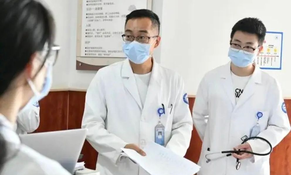 Hai chị em lần lượt hỏng thận: Bác sĩ thốt lên “dùng thứ này không khác gì bơm độc vào người”