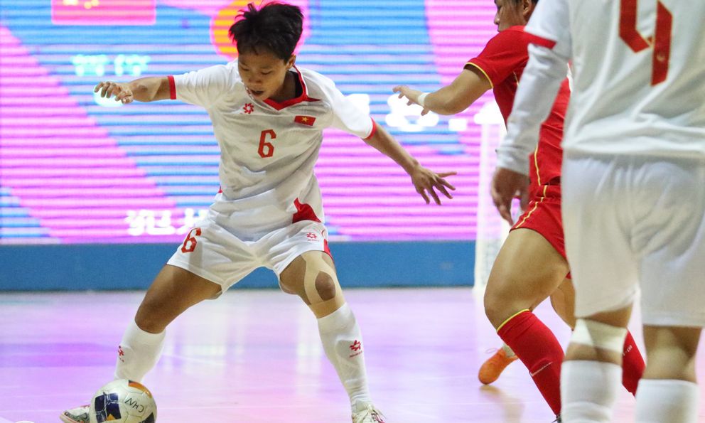 Kiên cường trước Trung Quốc, tuyển Việt Nam kéo đối thủ tới loạt sút 