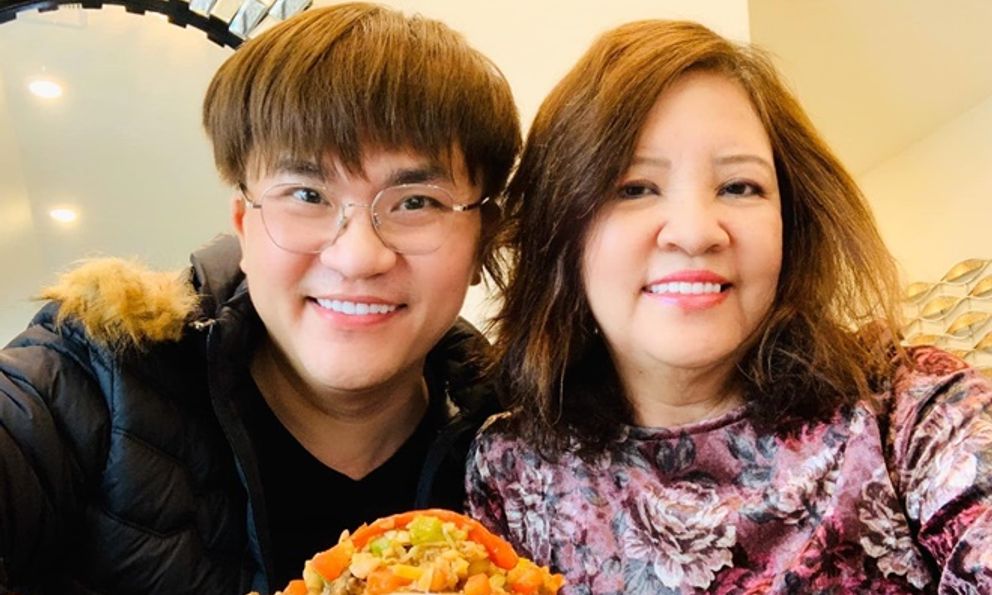 Mẹ MC Đại Nghĩa đột ngột qua đời sau khi về nước thăm con trai