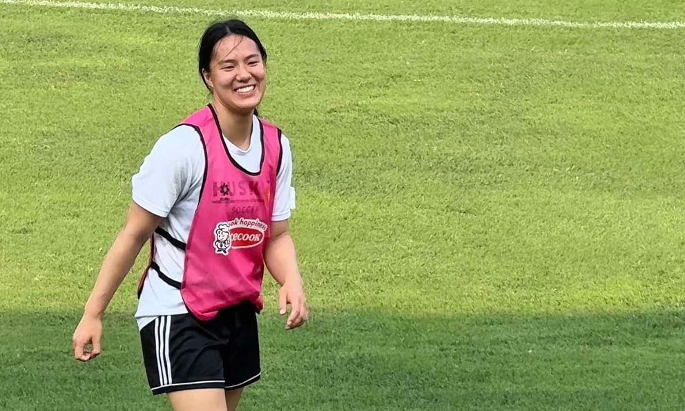 Việt kiều Canada bất ngờ hội quân cùng tuyển Việt Nam, được ưu ái đặc biệt chờ đá giải châu Á