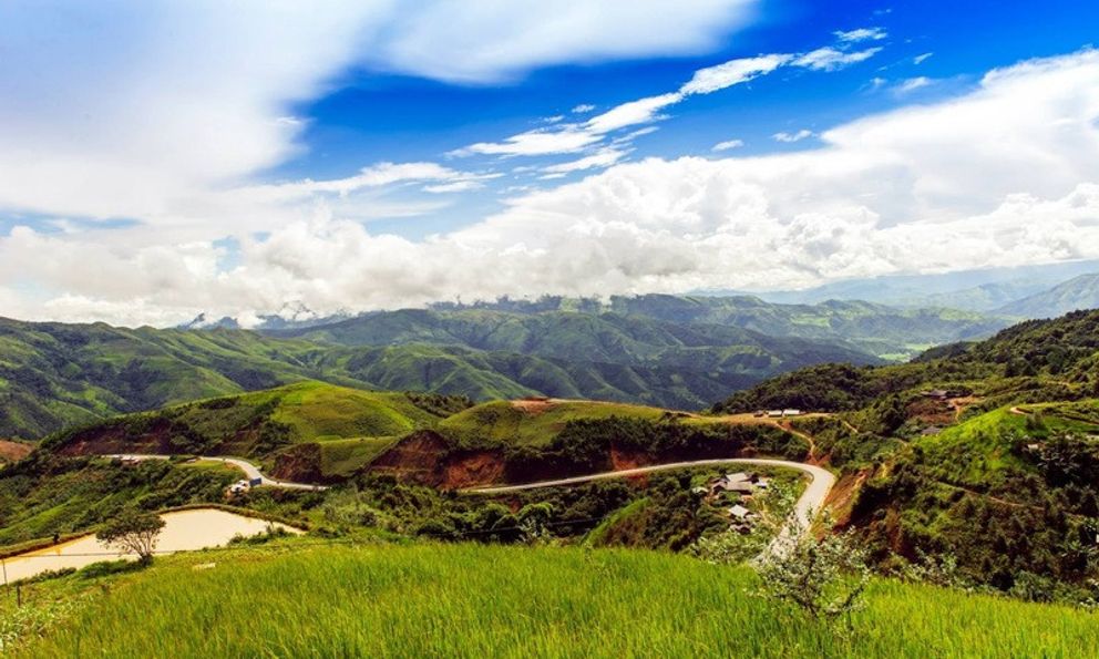 Tỉnh thuộc vùng Tây Bắc đạt kỷ lục doanh thu du lịch năm ngoái: Cách Hà Nội hơn 400km, có sân bay riêng