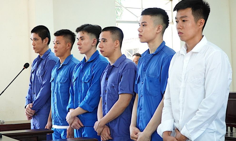 6 cựu cầu thủ “bán độ” tại giải đấu Việt Nam lãnh án tổng 38 năm tù