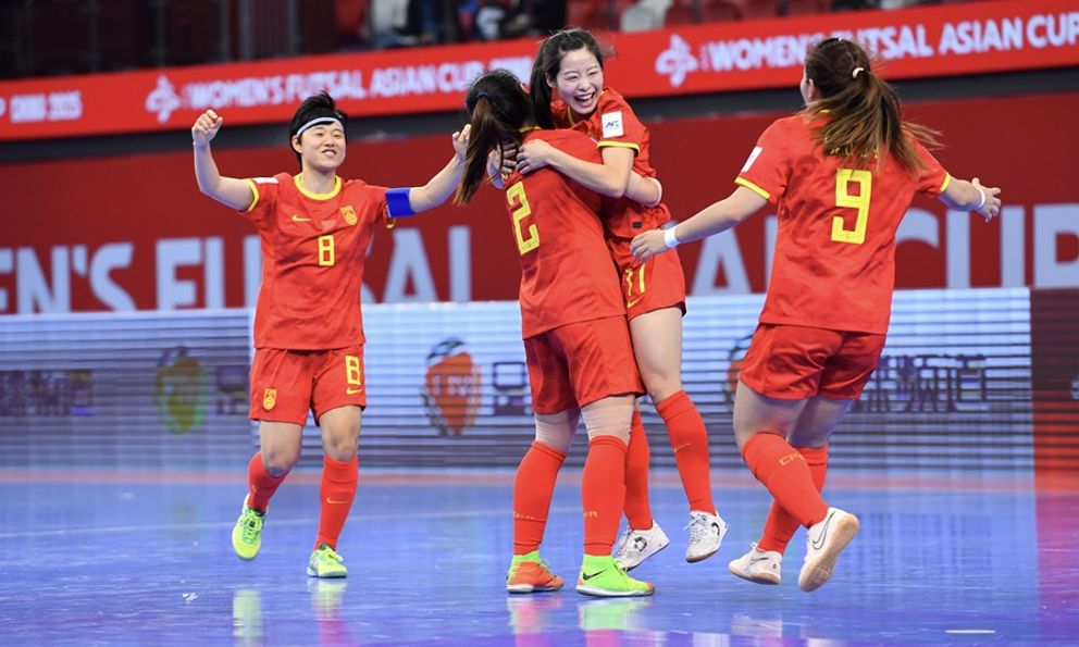 Tuyển Trung Quốc đại thắng, báo tin quan trọng cho tuyển Việt Nam