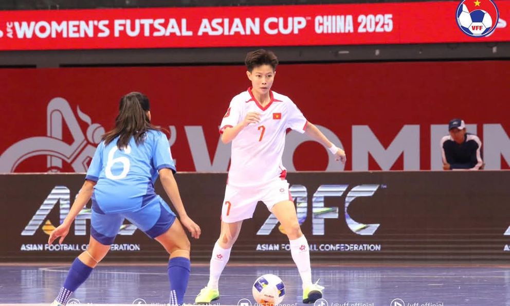 Tuyển Việt Nam hòa đội top 9 thế giới, vào tứ kết giải châu Á với ngôi đầu bảng