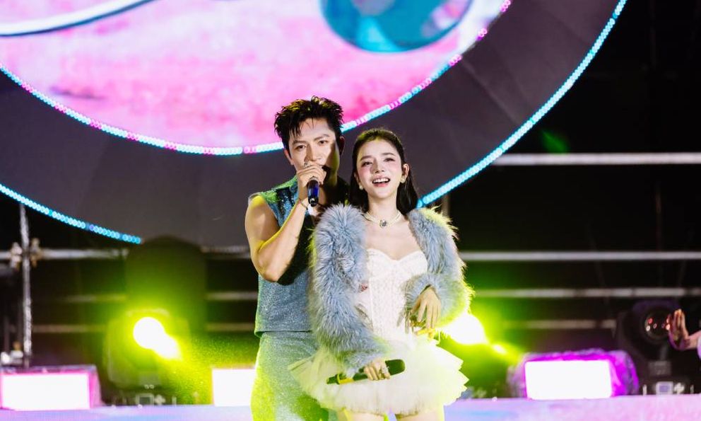 Ca sĩ Anh Tú nói thẳng trước hàng nghìn khán giả: 