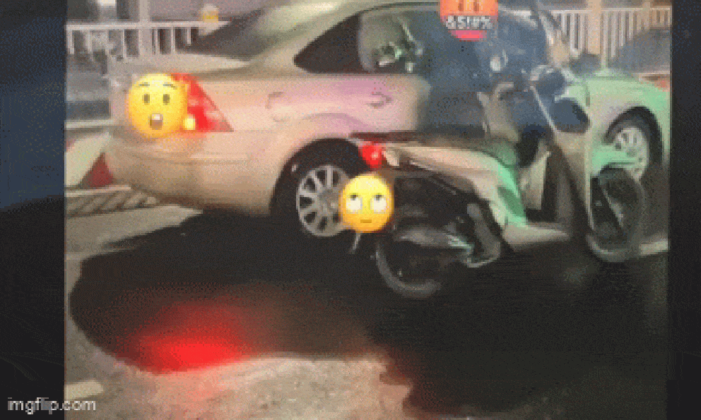 Danh tính người phụ nữ tạt đầu, đập vỡ kính ô tô khiến cả phố xôn xao: Bất ngờ lý do